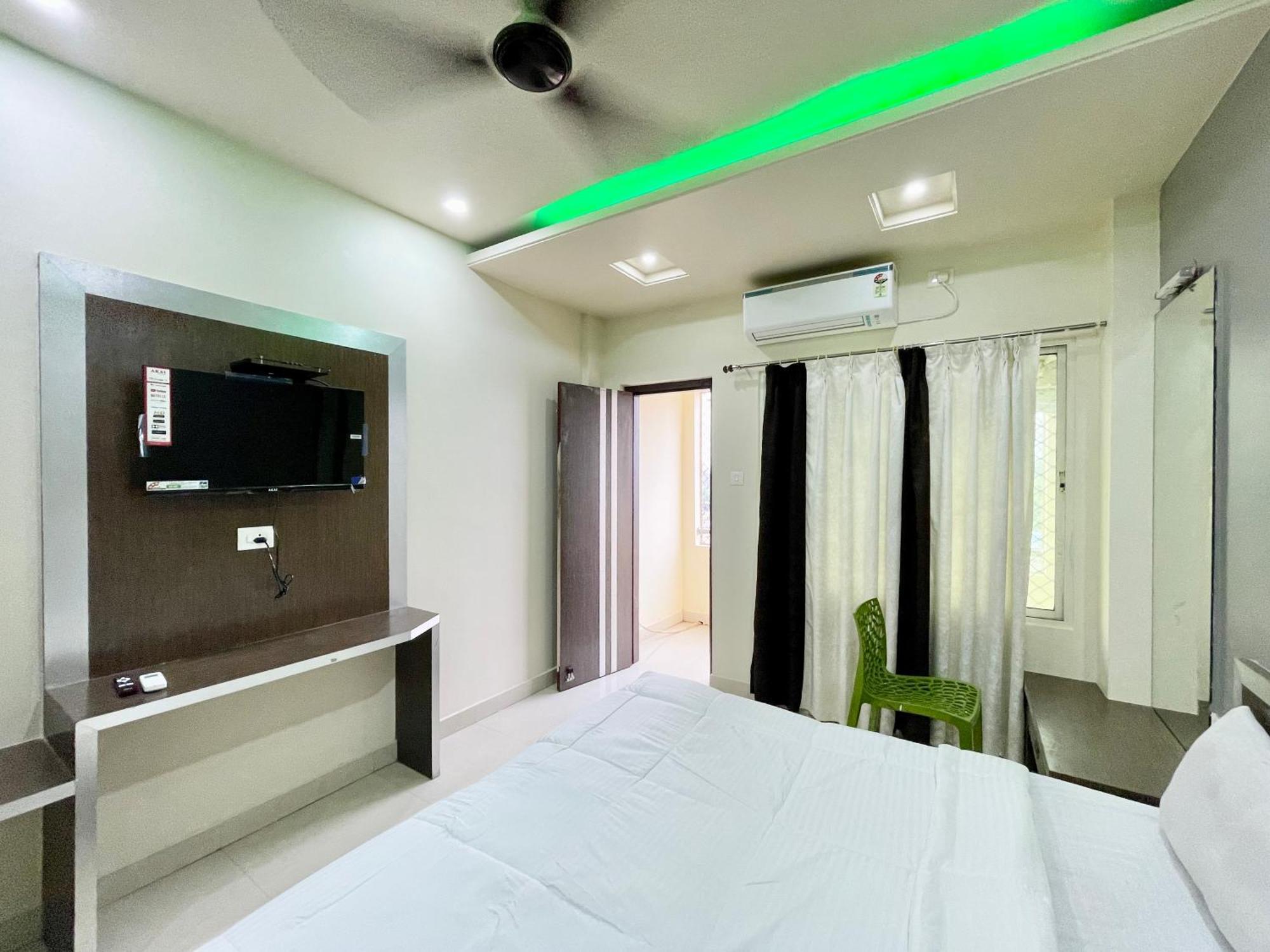 Xxxx Hotel